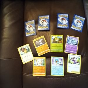 11 Pokemon Cards